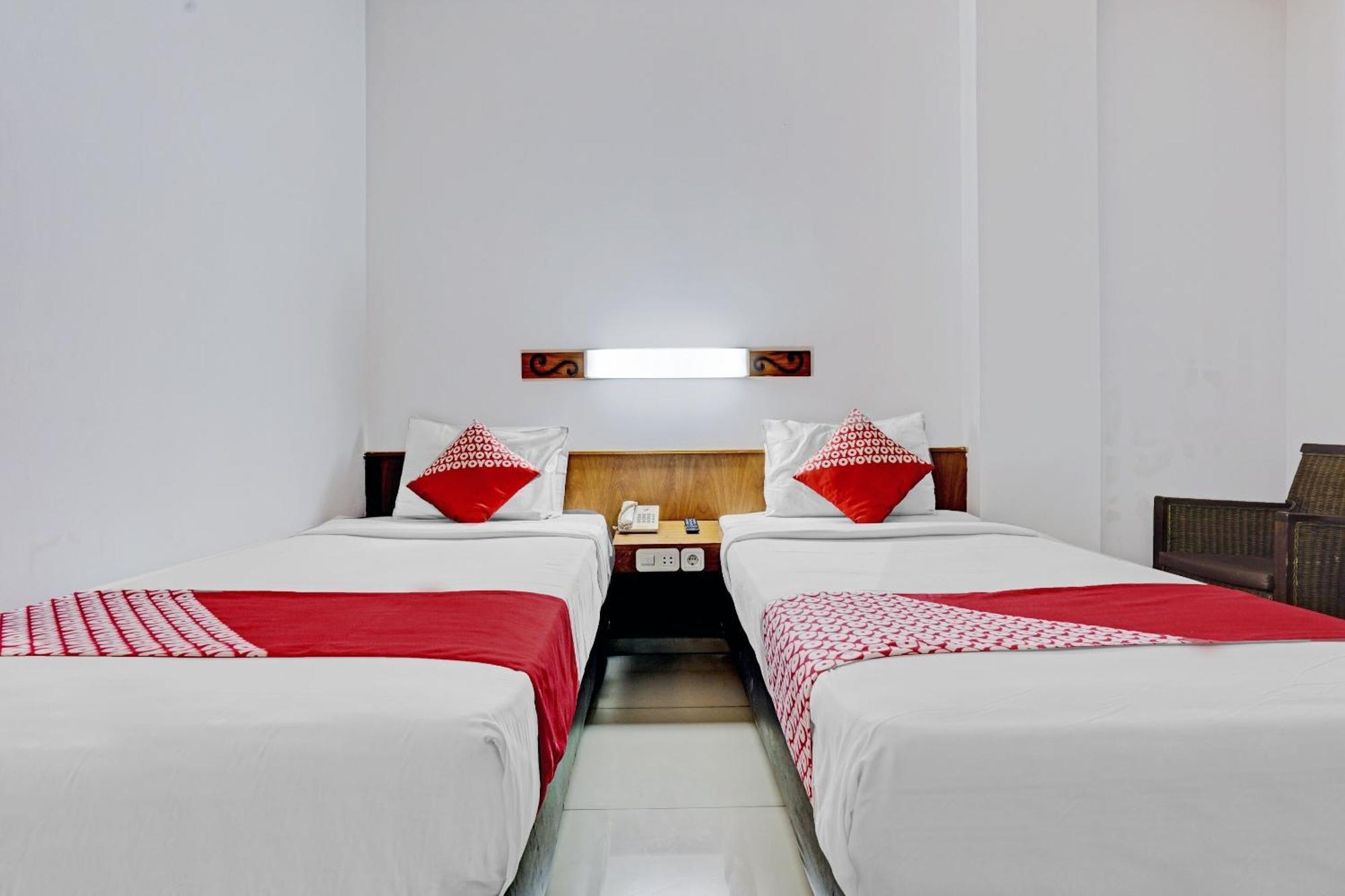 OYO Flagship 90501 Hotel Montameri Bandung Exterior foto